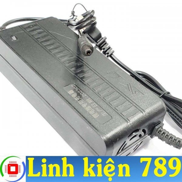  Sạc pin máy khoan 21V Pin Lithium 5S 3.7V 21V 2A Jack DC tự ngắt khi đầy